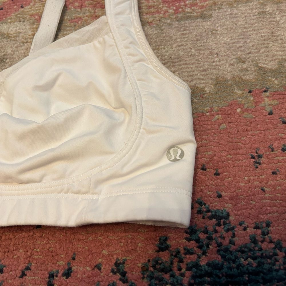 Lululemon Athletica Bra - Picture 2 of 4
